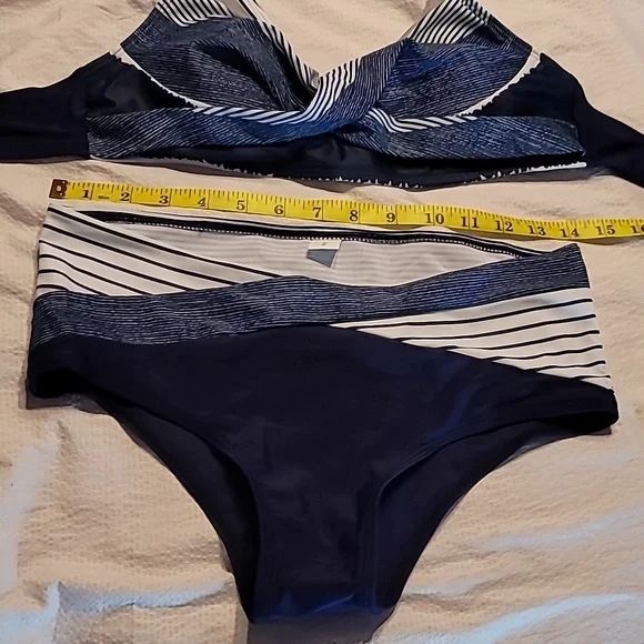 NWOT lines of design angled slimming bust enhancing bikini swim suit halter - Picture 6 of 11